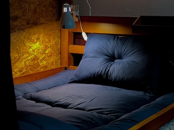 guest house lamp bungo ohno hostel