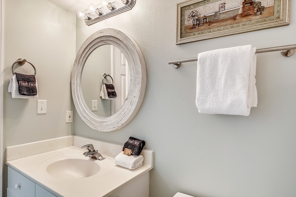 seacrest 702 is a gulfview 2 br on okaloosa island by redawning