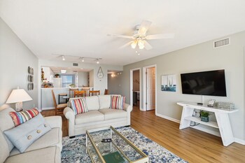 seacrest 702 is a gulfview 2 br on okaloosa island by redawning