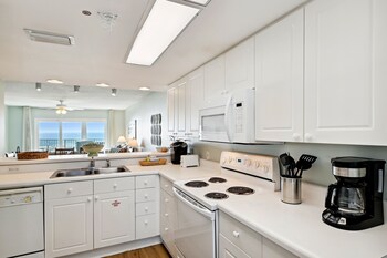 seacrest 702 is a gulfview 2 br on okaloosa island by redawning