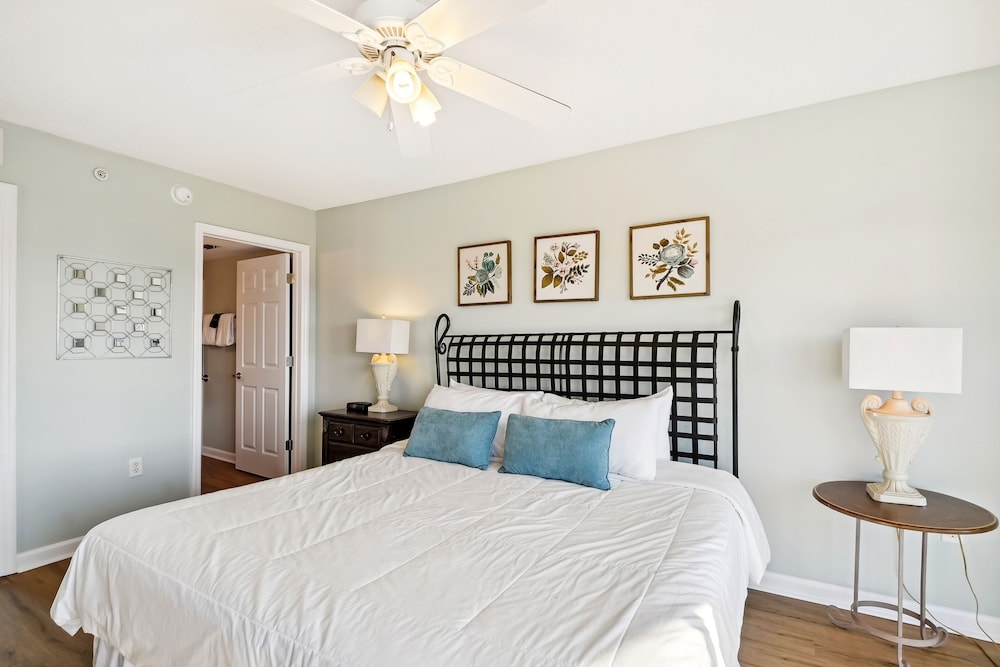 seacrest 702 is a gulfview 2 br on okaloosa island by redawning