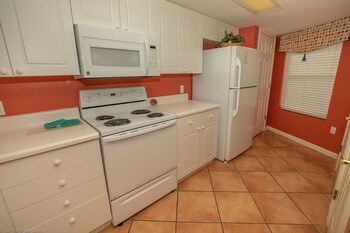 seacrest 605 is a 2 br gulf front on okaloosa island by redawning