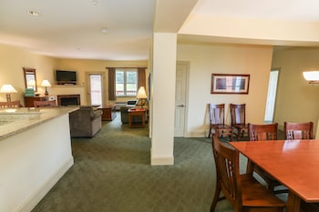 kaatskill mountain club at hunter mountain