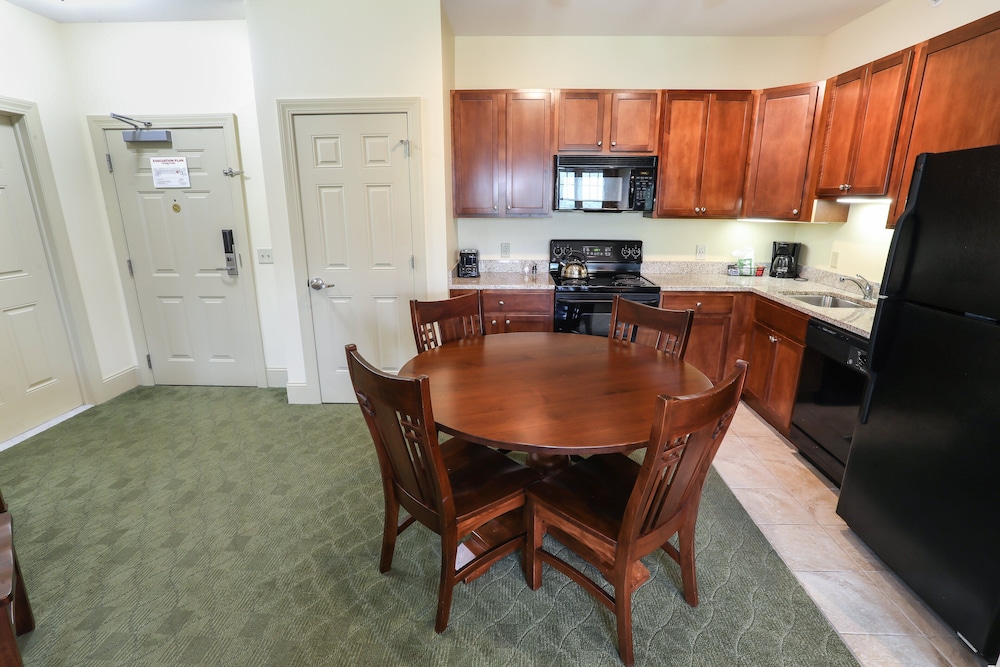 kaatskill mountain club at hunter mountain