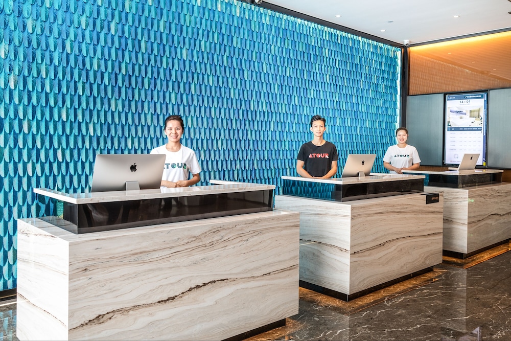 atour hotel jiangxia metro station