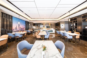 atour hotel jiangxia metro station