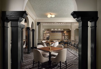 hotel flor tampa downtown tapestry collection by hilton