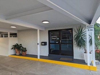 y motels rockhampton