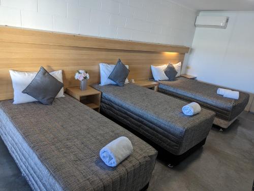 y motels rockhampton