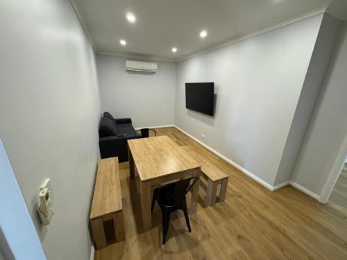 the aston motel tamworth