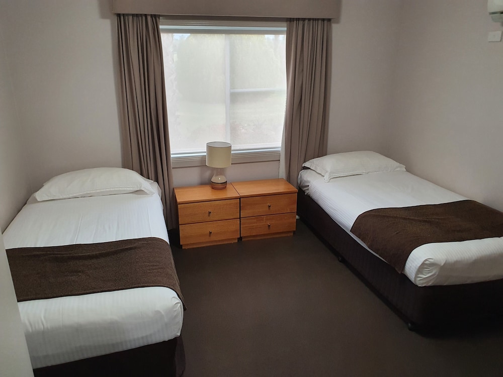 the aston motel tamworth