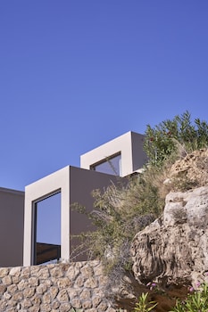 celestial all suites