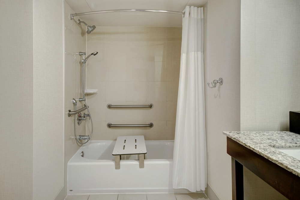 embassy suites by hilton jacksonville baymeadows