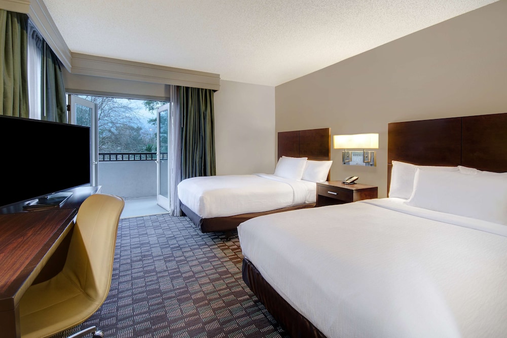 embassy suites by hilton jacksonville baymeadows