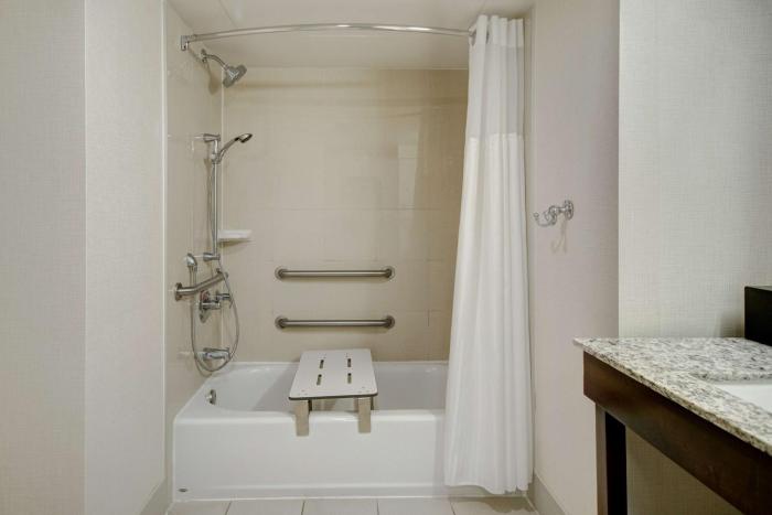 embassy suites by hilton jacksonville baymeadows