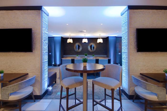 embassy suites by hilton jacksonville baymeadows