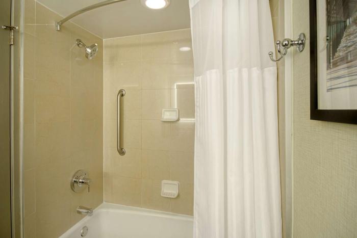 embassy suites by hilton jacksonville baymeadows