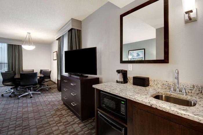 embassy suites by hilton jacksonville baymeadows