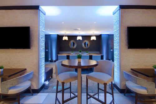 embassy suites by hilton jacksonville baymeadows