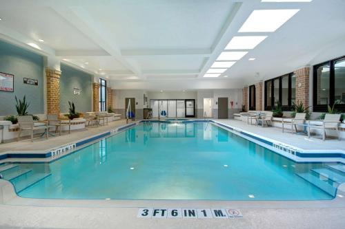 embassy suites by hilton jacksonville baymeadows
