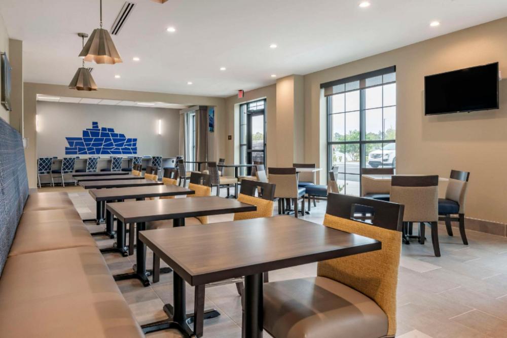comfort inn and suites jacksonville orange park near naval air station