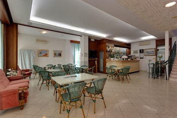 gadames hotel lunch on the beach