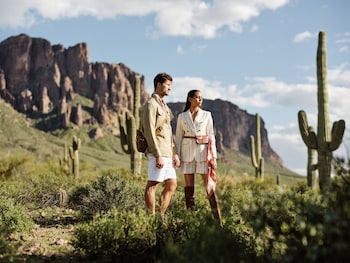 privado villas at the fairmont scottsdale princess