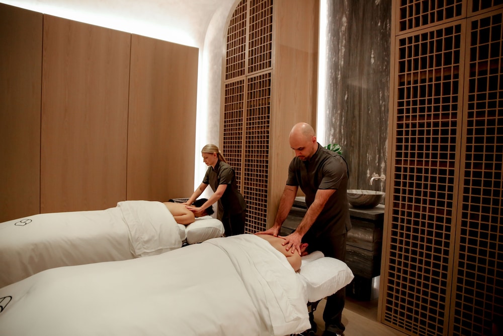 fairmont century plaza gold experience