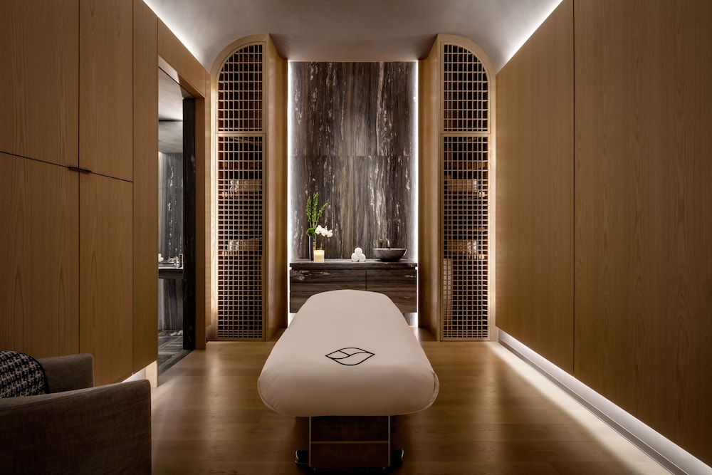fairmont century plaza gold experience