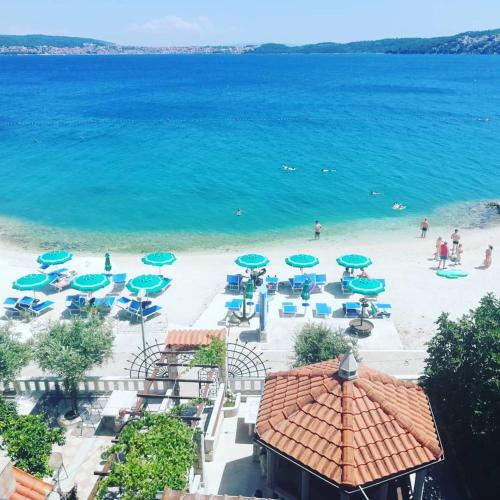 Villa Segetski Dvori - Tradition Since 1964,Seget>>Okrug Donji,4 star