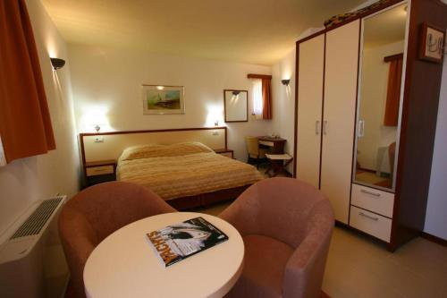 Villa Segetski Dvori - Tradition Since 1964,Seget>>Okrug Donji,4 star