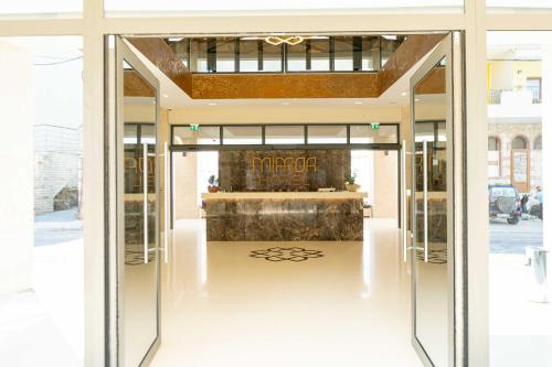 mirror hotel