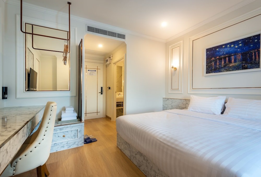 nine river hotel