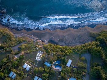 azul hotel and retreat