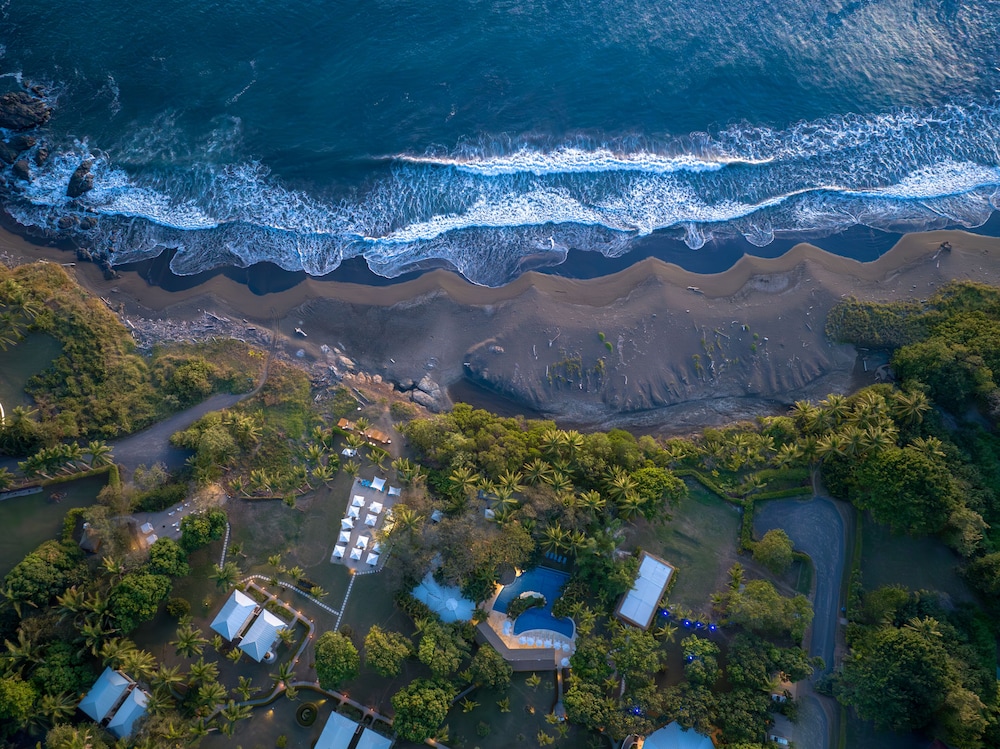 azul hotel and retreat