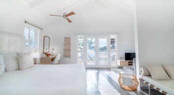 azul hotel and retreat