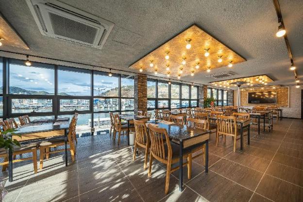 yeongdeok gangguhang cloud hotel