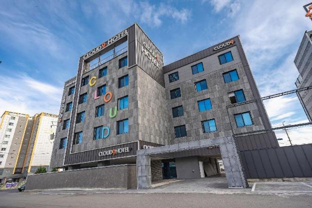 yeongdeok gangguhang cloud hotel