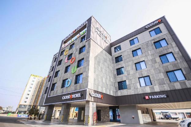 yeongdeok gangguhang cloud hotel