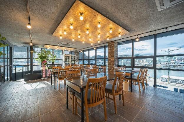 yeongdeok gangguhang cloud hotel
