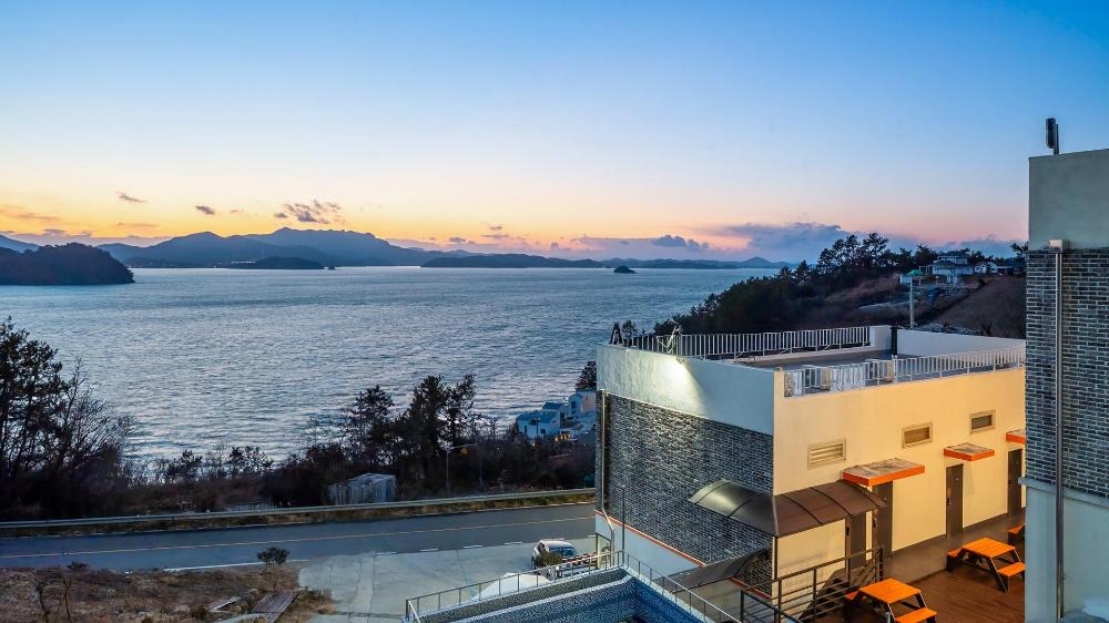 yeosu nangman pension