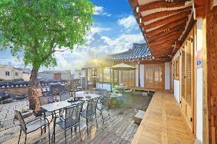 gyeongju hanokstay hangbokhanzip