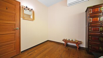 gyeongju hanokstay hangbokhanzip