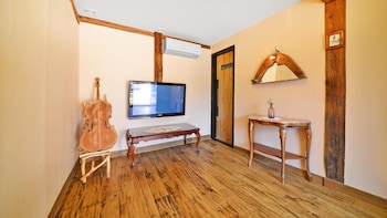 gyeongju hanokstay hangbokhanzip