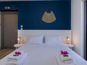 eleanthi modern living