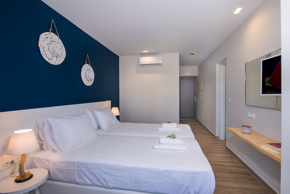 eleanthi modern living