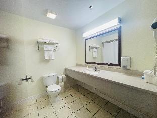 fairbridge inn and suites canadian