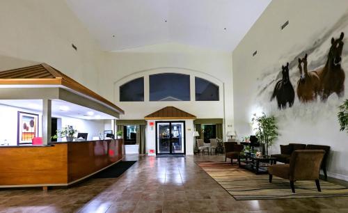 fairbridge inn and suites canadian