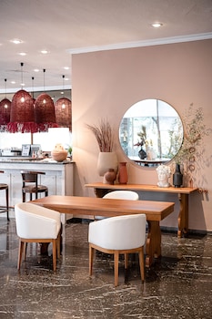 leptos panorama hotel