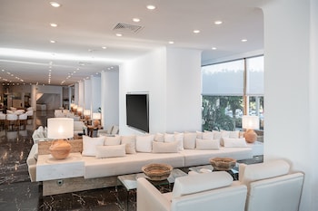 leptos panorama hotel